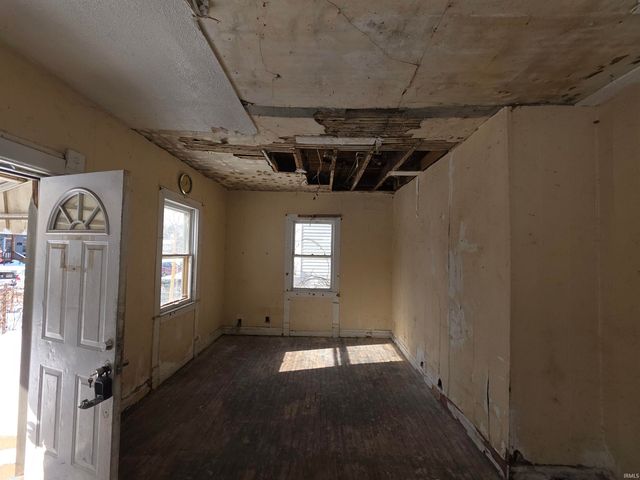 121 E Dayton Street, South Bend, IN 46613