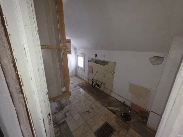 121 E Dayton Street, South Bend, IN 46613