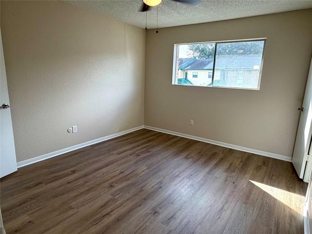 1516 Bay Area Boulevard G6, Houston, TX 77058