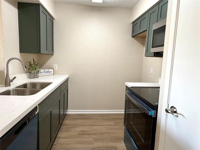 1516 Bay Area Boulevard G6, Houston, TX 77058