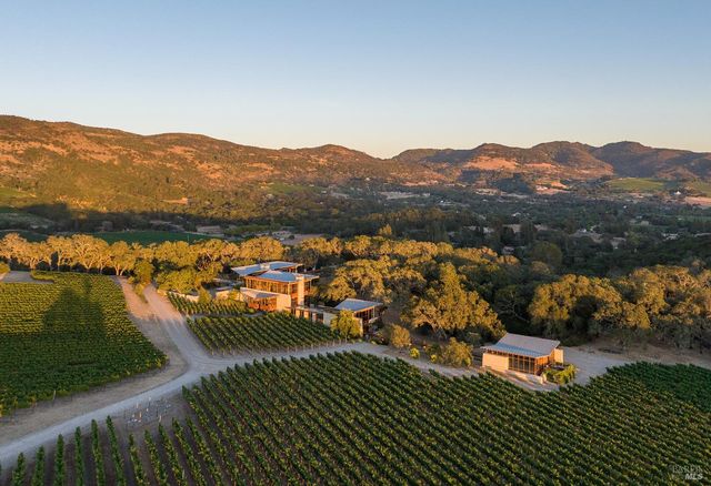 2181 N 3rd Ave, Napa, CA 94558