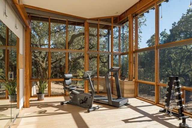 2181 N 3rd Ave, Napa, CA 94558
