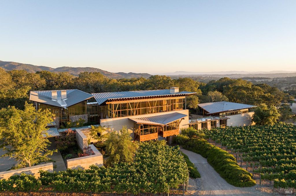2181 N 3rd Ave, Napa, CA 94558