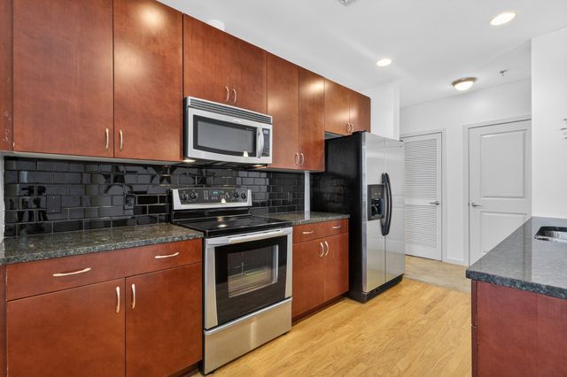 301 Demonbreun St Unit 1506, Nashville, TN 37201