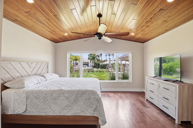 16 LEEWARD Circle, Tequesta, FL 33469