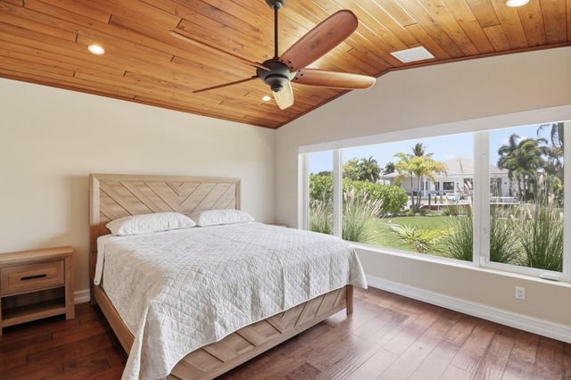 16 LEEWARD Circle, Tequesta, FL 33469