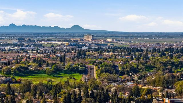 3813 Calverhall Way, Rocklin, CA 95677