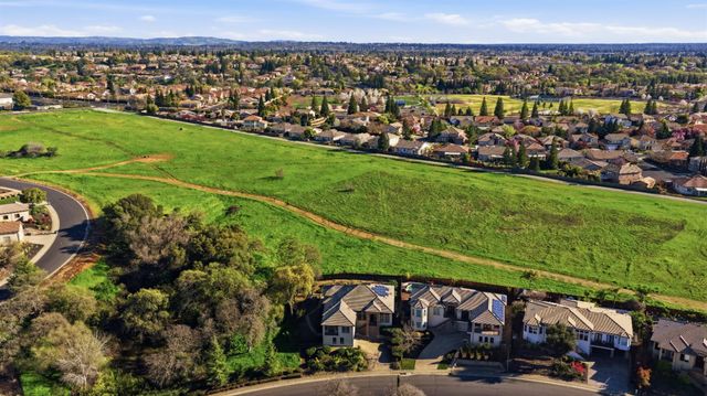 3813 Calverhall Way, Rocklin, CA 95677