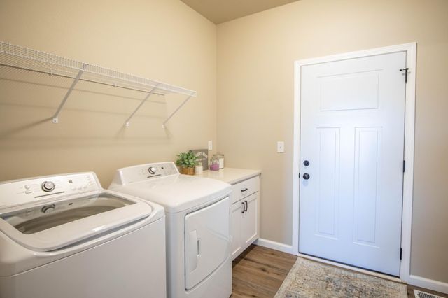 7102 65th Street S, Horace, ND 58047