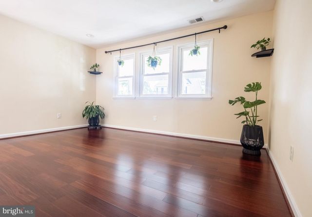 9010 3RD ST, Lanham, MD 20706