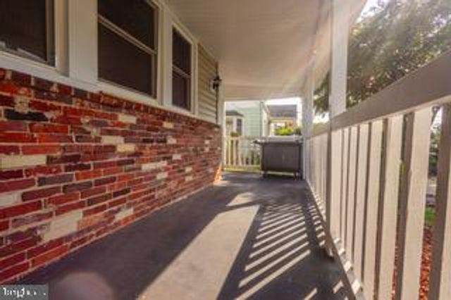 9010 3RD ST, Lanham, MD 20706