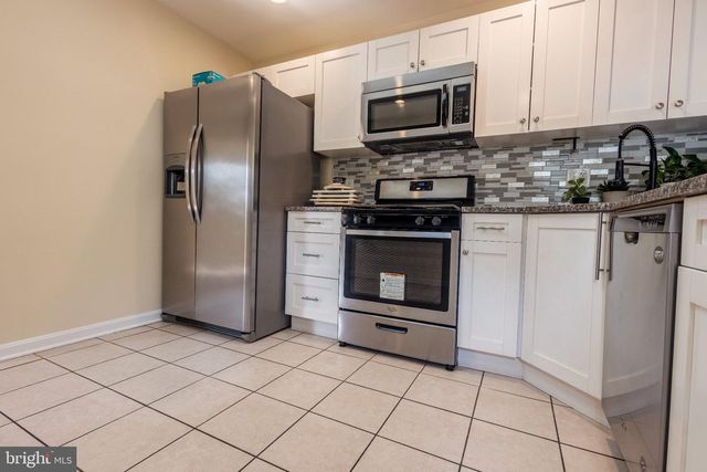 9010 3RD ST, Lanham, MD 20706