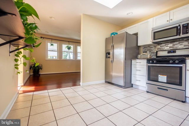 9010 3RD ST, Lanham, MD 20706