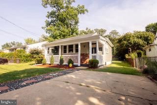 9010 3RD ST, Lanham, MD 20706