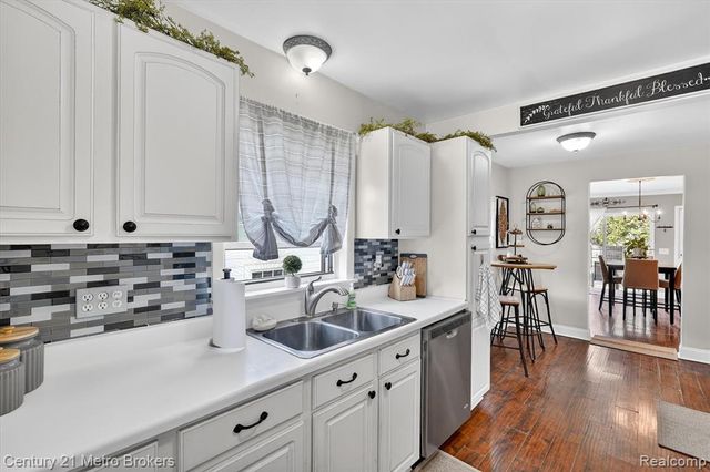 5501 Potter Road, Flint, MI 48506