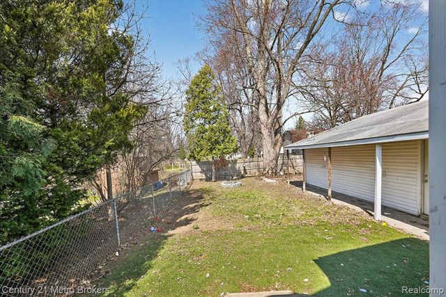 5501 Potter Road, Flint, MI 48506