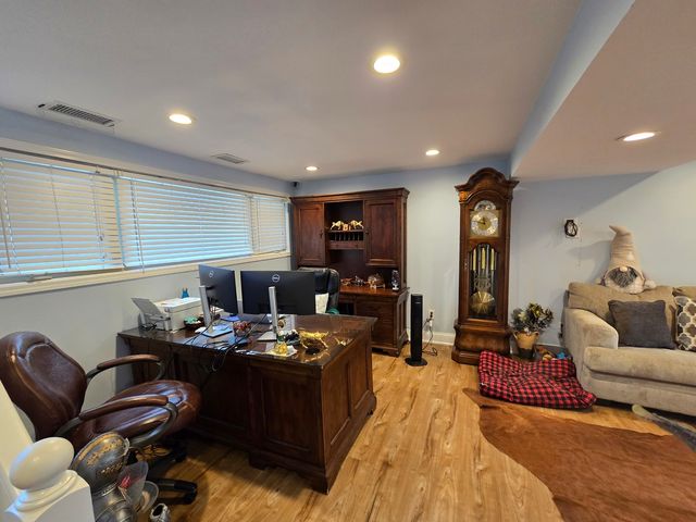 7447 160th Place, Tinley Park, IL 60477