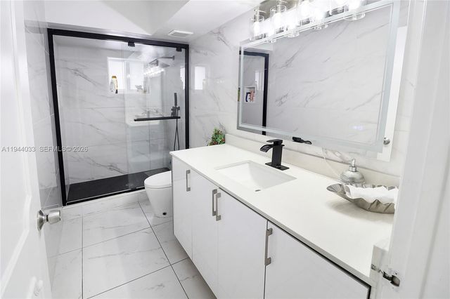 591 SE 5th St, Hialeah, FL 33010