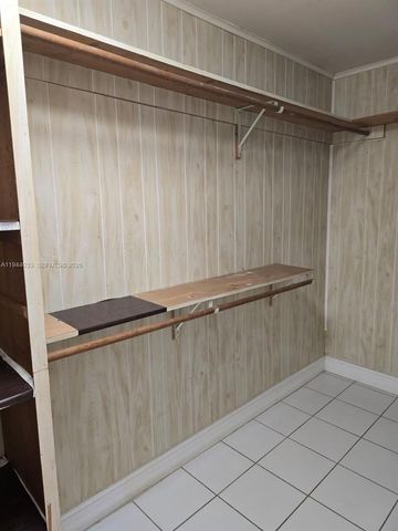 591 SE 5th St, Hialeah, FL 33010