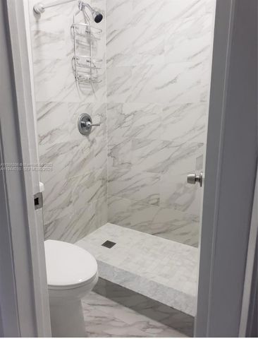 591 SE 5th St, Hialeah, FL 33010