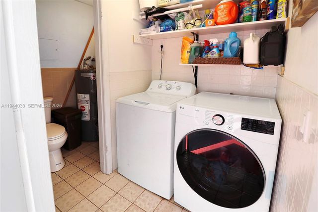 591 SE 5th St, Hialeah, FL 33010