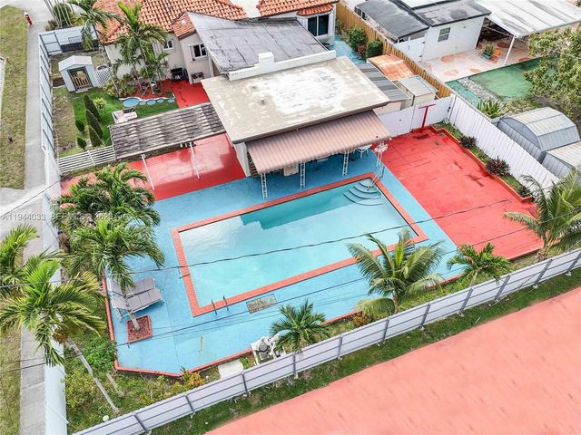 591 SE 5th St, Hialeah, FL 33010