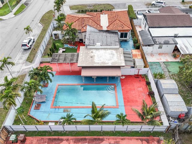591 SE 5th St, Hialeah, FL 33010