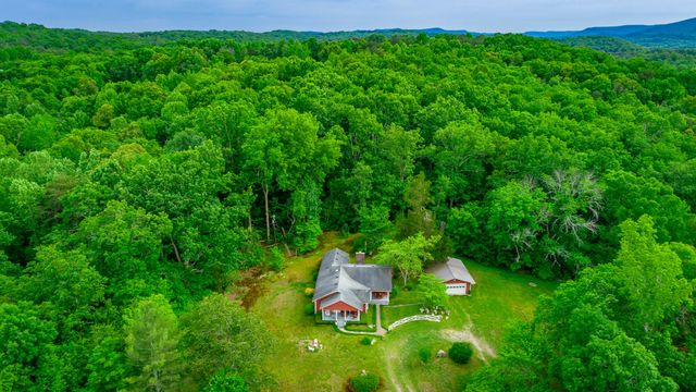 94 Long Drive, Flintstone, GA 30725