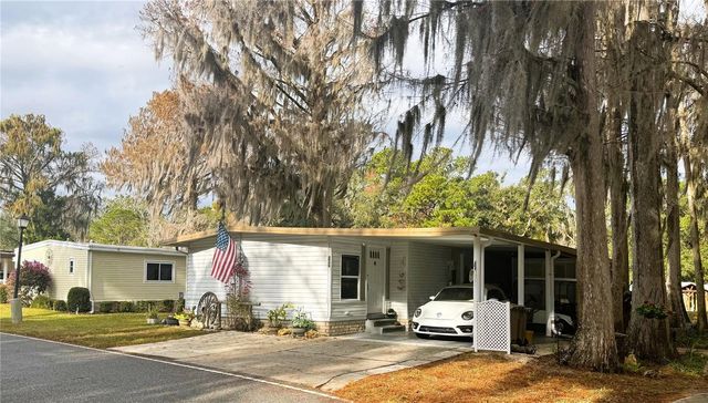 107 ROYAL PALM DRIVE, Leesburg, FL 34748