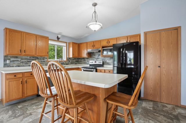 1719 Huntington Court, West Fargo, ND 58078