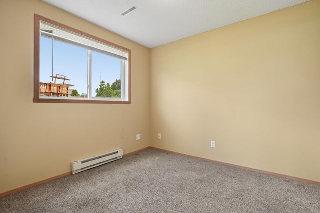 1719 Huntington Court, West Fargo, ND 58078