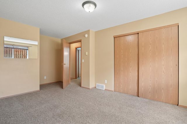 1719 Huntington Court, West Fargo, ND 58078