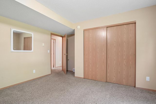 1719 Huntington Court, West Fargo, ND 58078