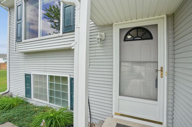 1719 Huntington Court, West Fargo, ND 58078