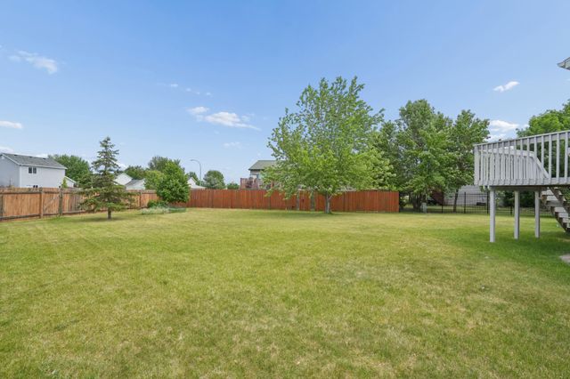 1719 Huntington Court, West Fargo, ND 58078