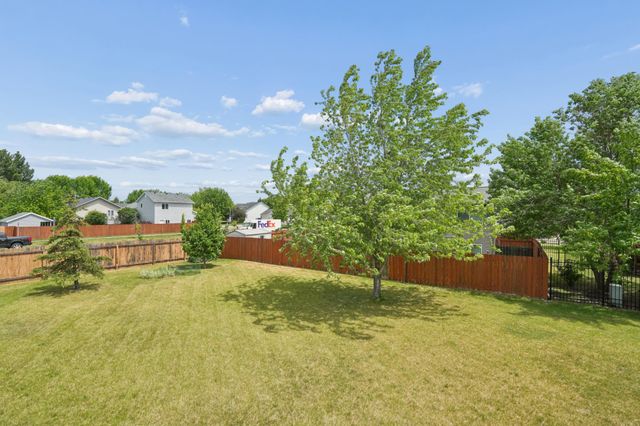 1719 Huntington Court, West Fargo, ND 58078