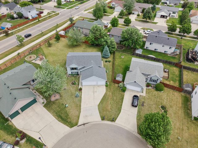 1719 Huntington Court, West Fargo, ND 58078
