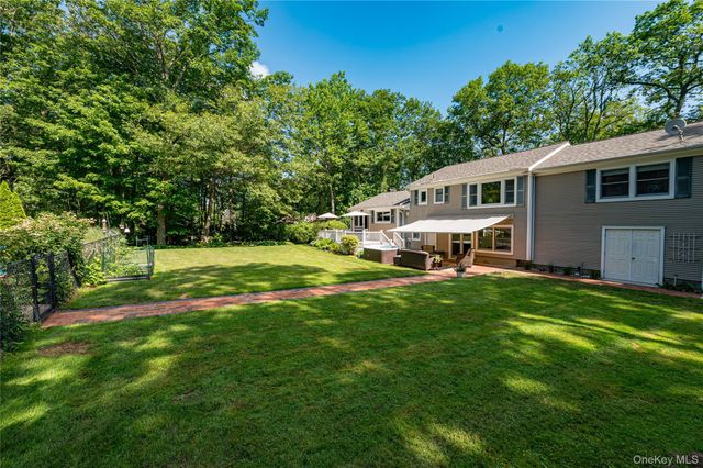 68 Bankside Drive, Centerport, NY 11721
