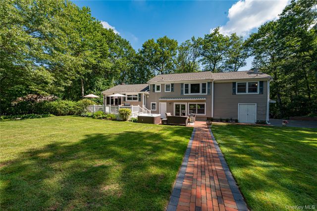 68 Bankside Drive, Centerport, NY 11721