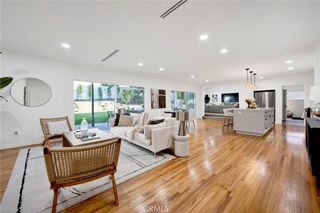 4210 Sepulveda Boulevard, Sherman Oaks, CA 91403