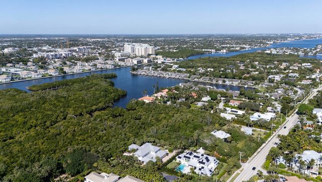 6064 N Ocean Boulevard, Ocean Ridge, FL 33435