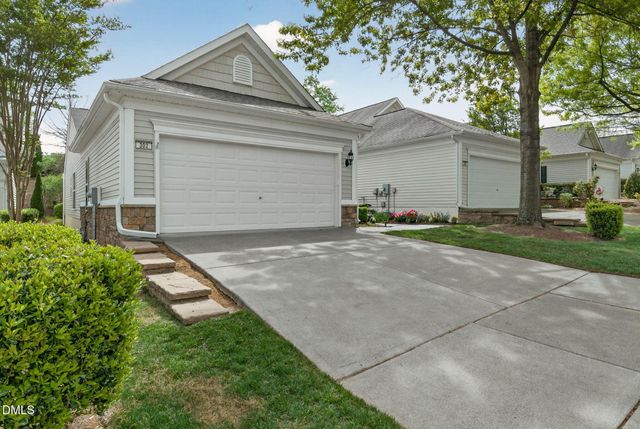 302 Fenmore Place, Cary, NC 27519