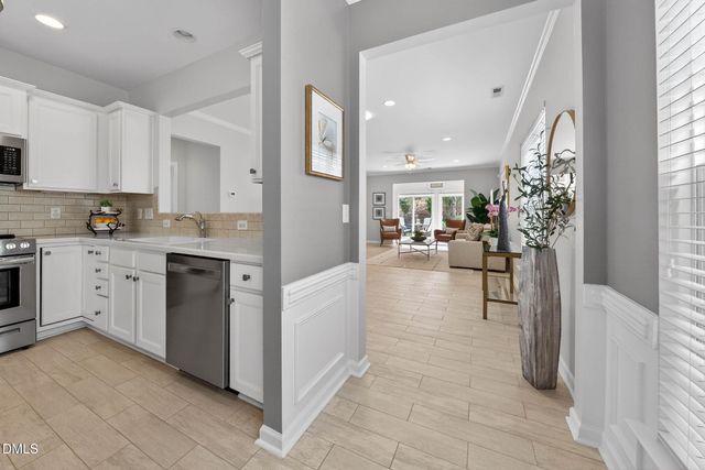 302 Fenmore Place, Cary, NC 27519