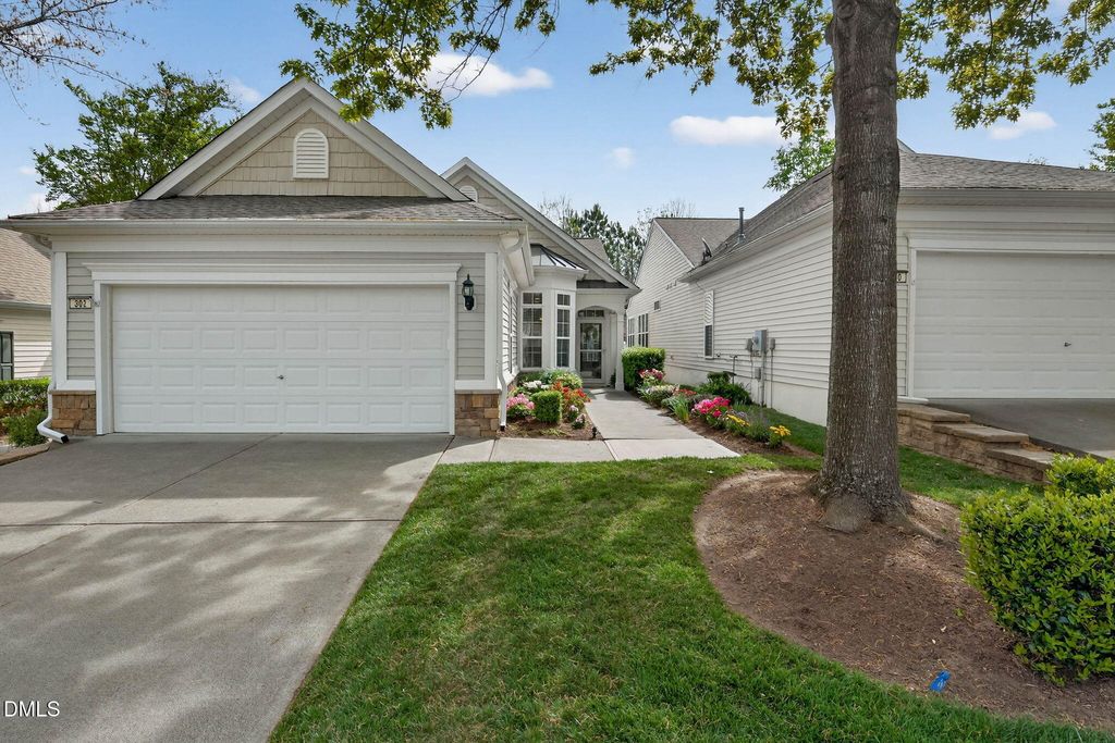 302 Fenmore Place, Cary, NC 27519