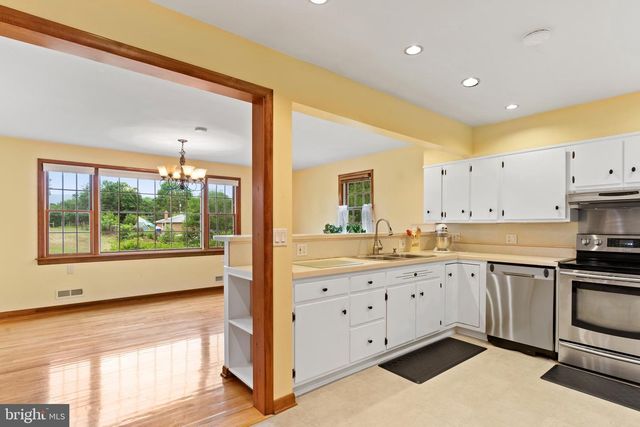 3049 SPRING RD, Carlisle, PA 17013