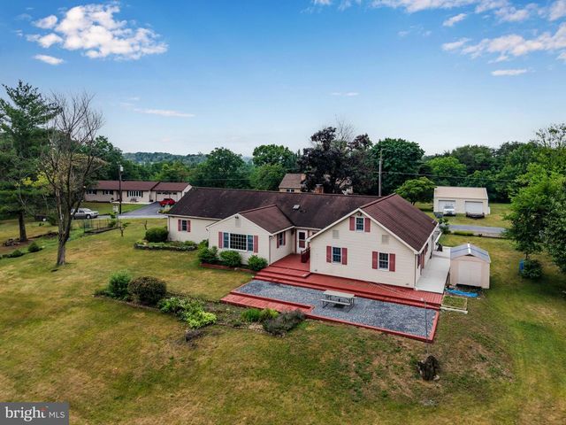 3049 SPRING RD, Carlisle, PA 17013