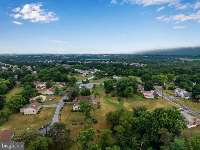 3049 SPRING RD, Carlisle, PA 17013