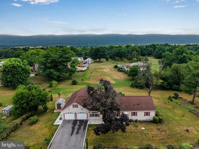 3049 SPRING RD, Carlisle, PA 17013