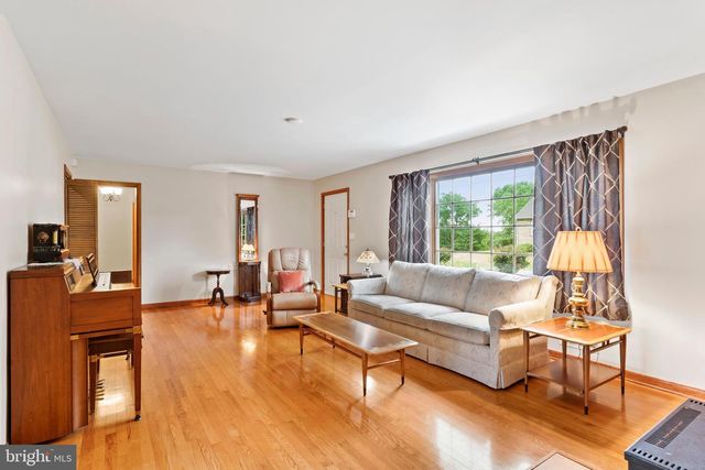 3049 SPRING RD, Carlisle, PA 17013