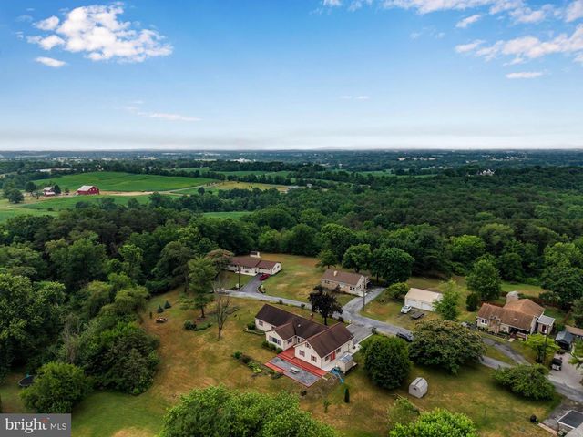 3049 SPRING RD, Carlisle, PA 17013